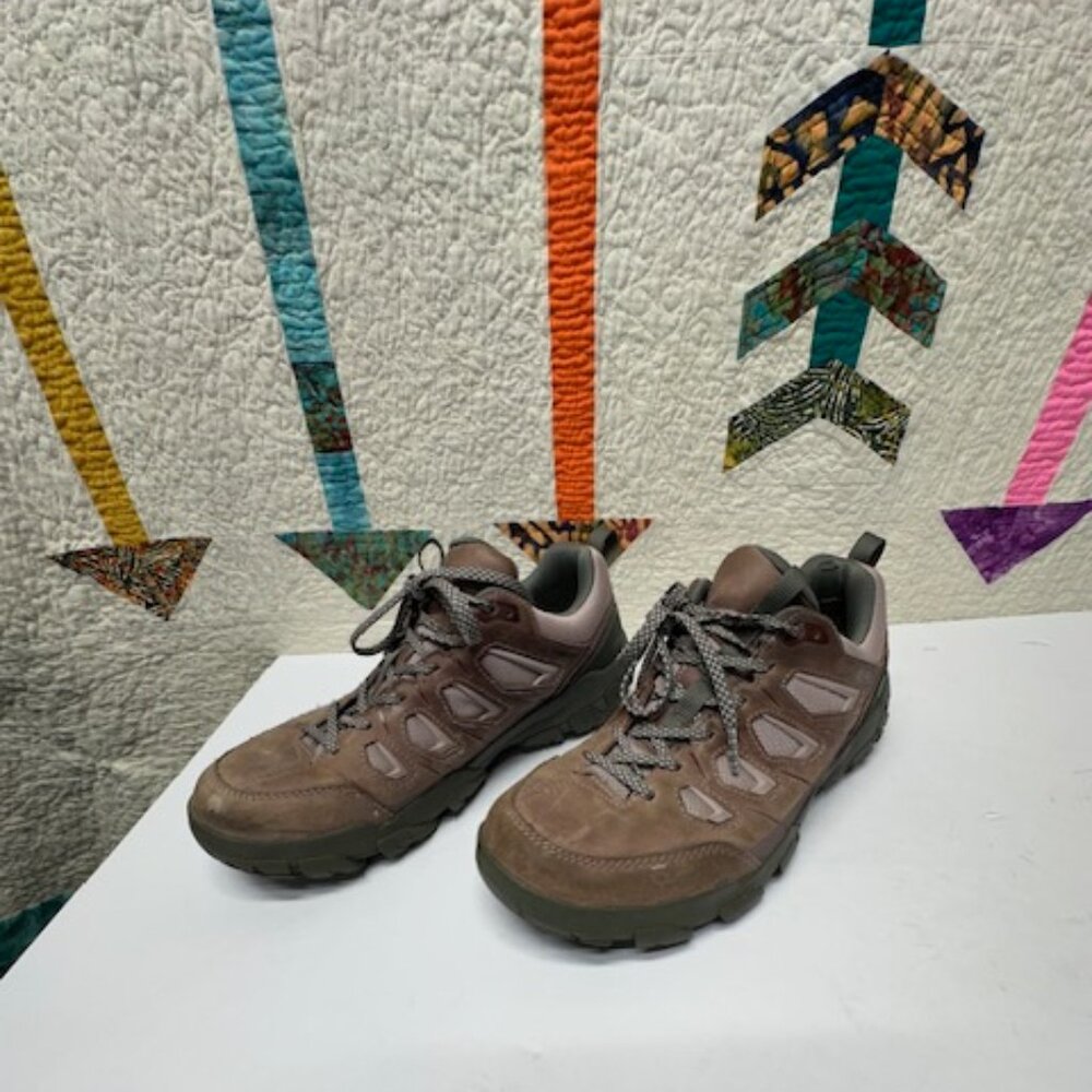 Oboz Sawtooth X Low Woman's Size 9.5